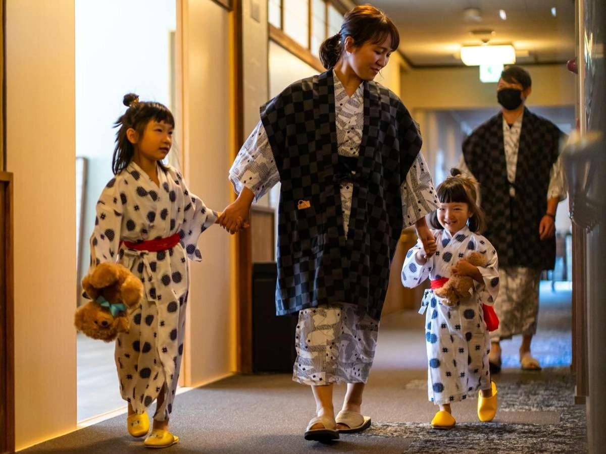 ホテル 初音荘新館 嬉野市 エクステリア 写真