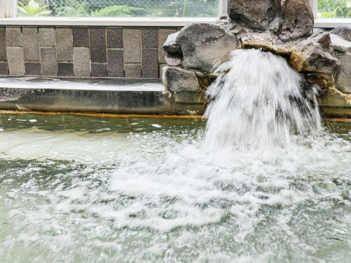 ホテル 初音荘新館 嬉野市 エクステリア 写真